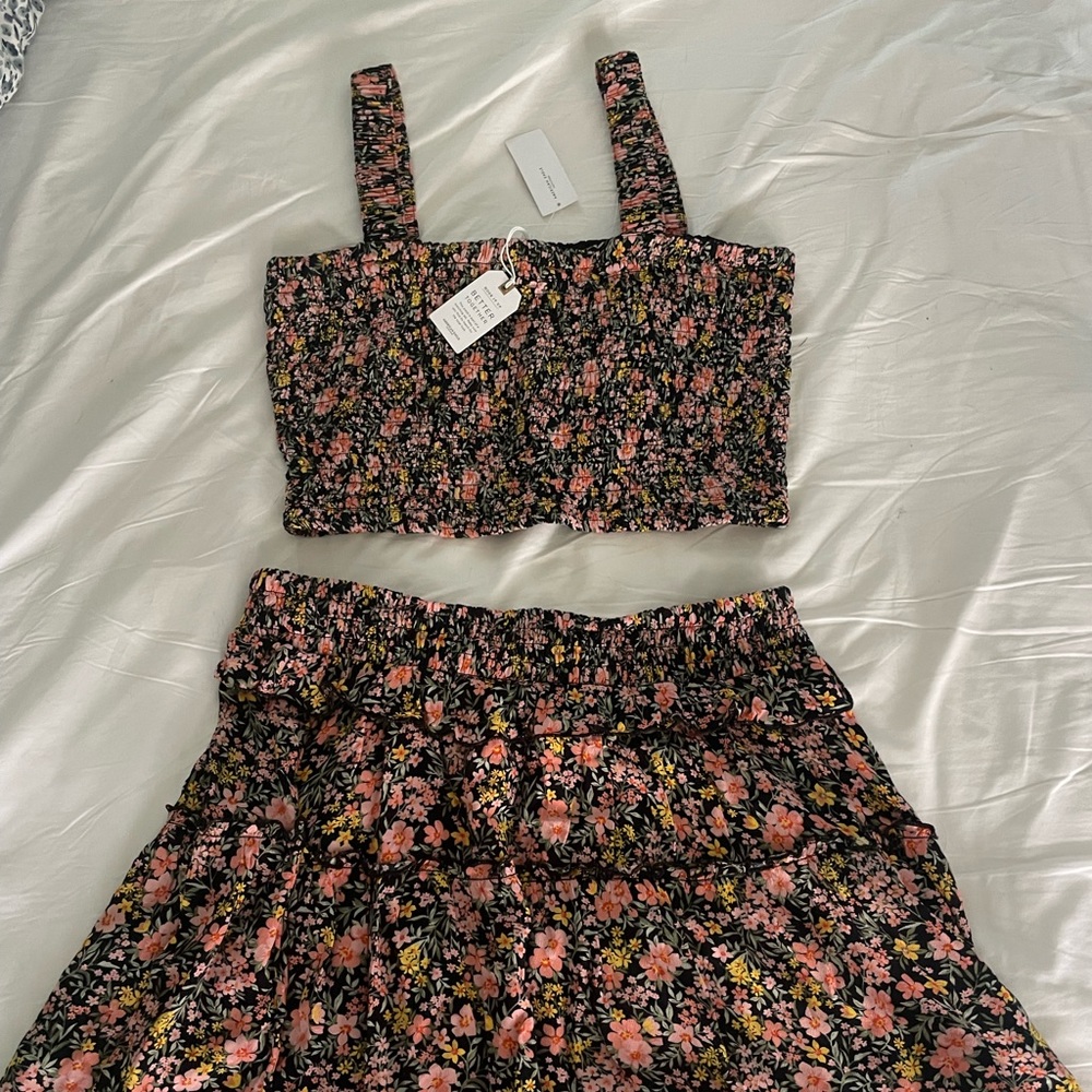 American eagle matching skirt set (M top, L bottom)